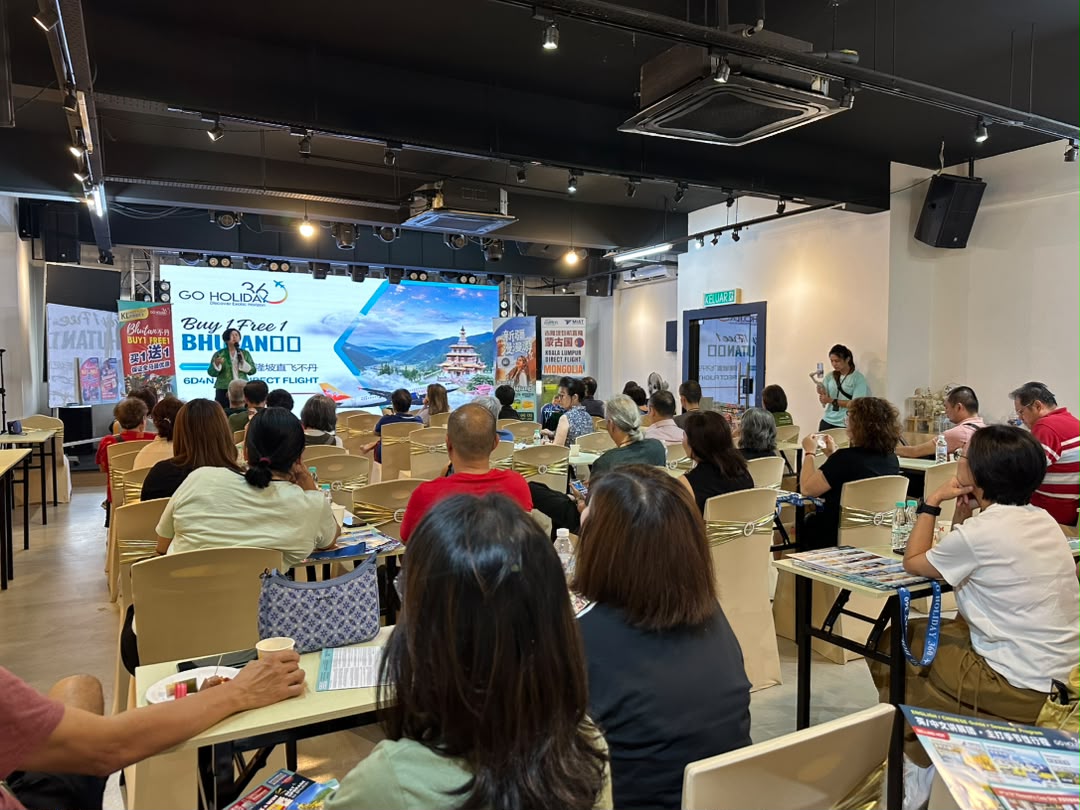 Travel seminar and product roadshow with seated guests at Dreamlive Event Space Puchong